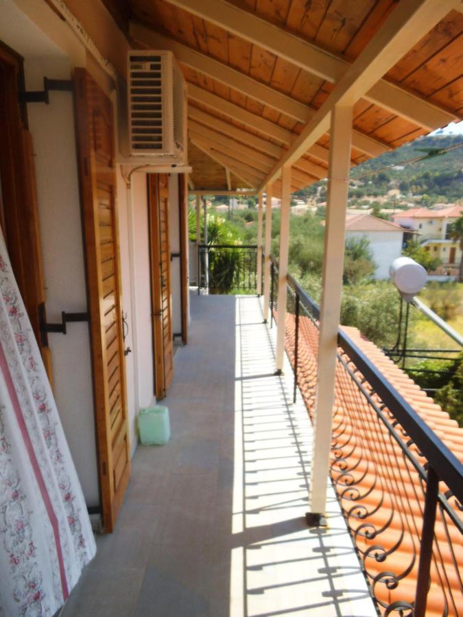 Villa Xenos Kalamákion 외부 사진