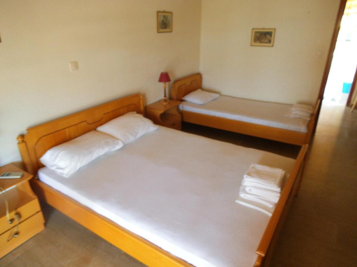Villa Xenos Kalamákion 외부 사진