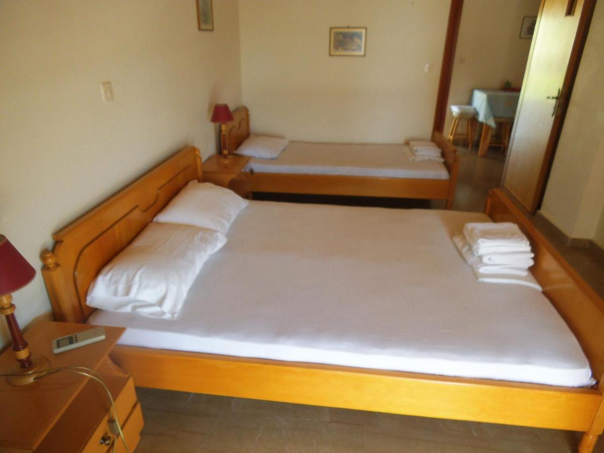 Villa Xenos Kalamákion 외부 사진