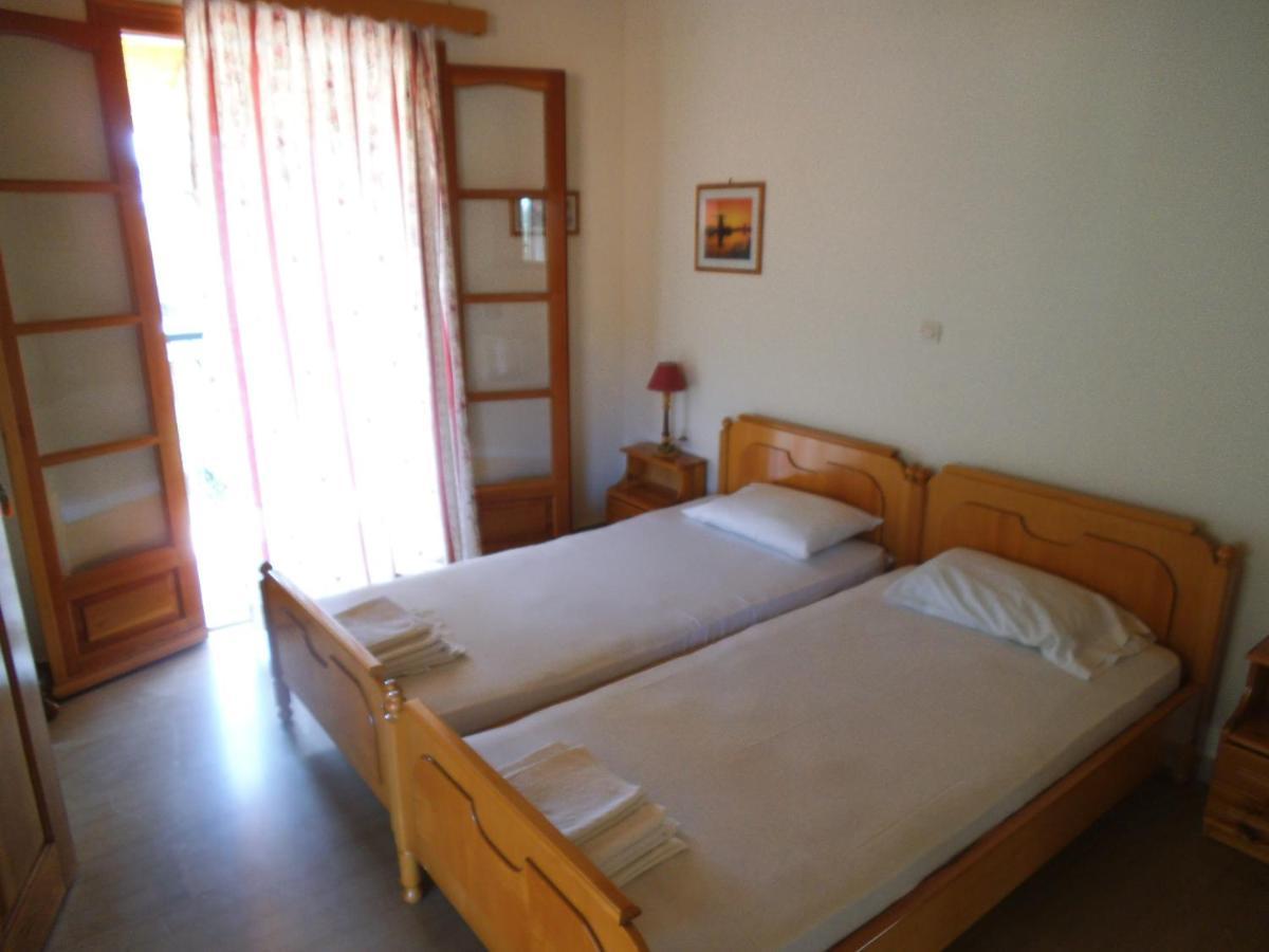Villa Xenos Kalamákion 외부 사진