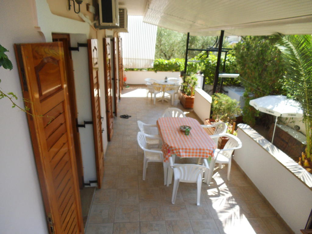 Villa Xenos Kalamákion 객실 사진