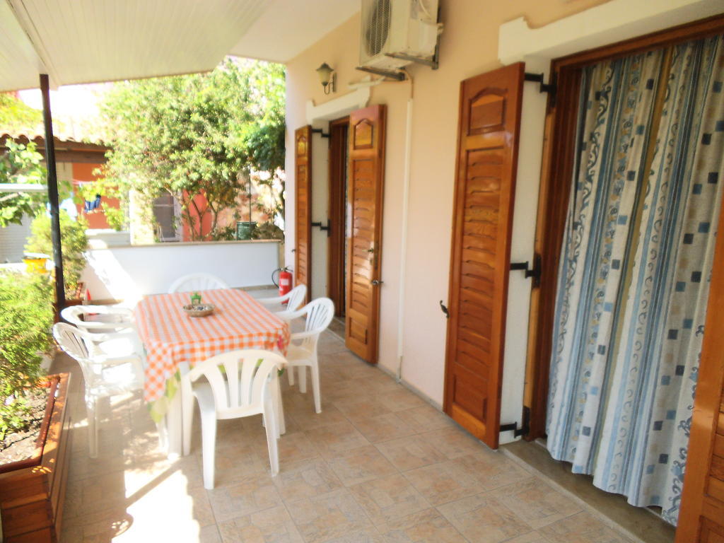 Villa Xenos Kalamákion 객실 사진