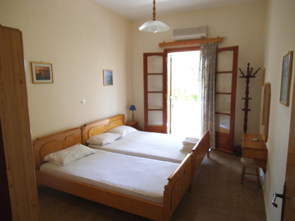 Villa Xenos Kalamákion 객실 사진