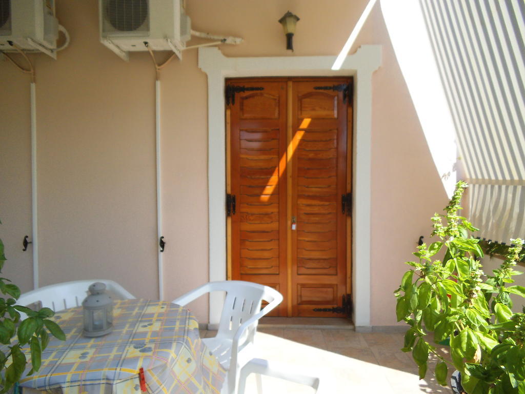 Villa Xenos Kalamákion 객실 사진