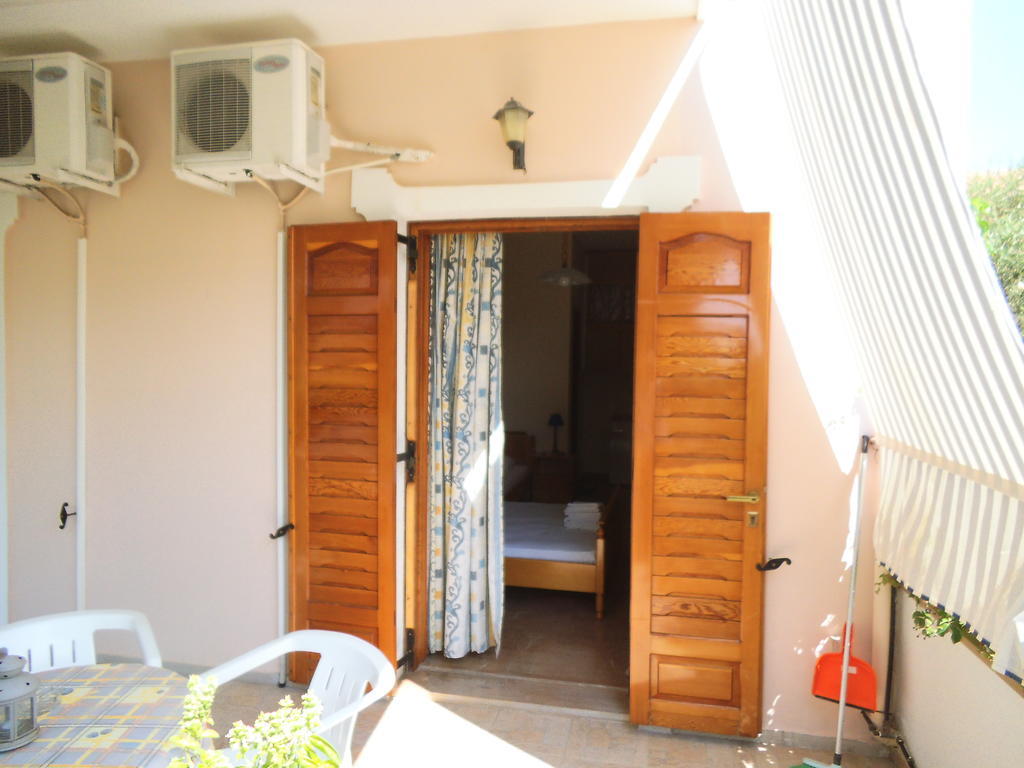 Villa Xenos Kalamákion 객실 사진