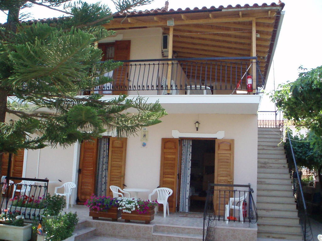 Villa Xenos Kalamákion 외부 사진