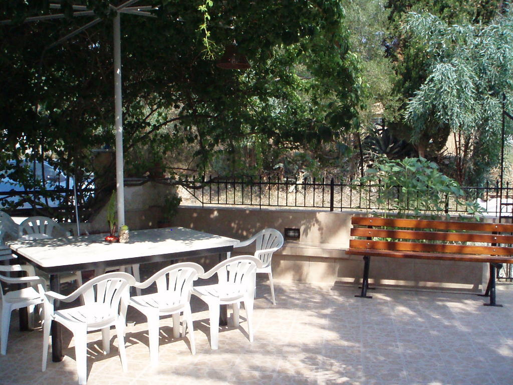 Villa Xenos Kalamákion 외부 사진